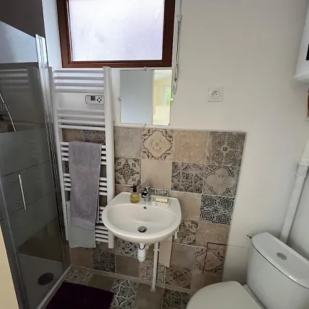 Joli Au Coeur De Saint-marcellin Apartamento